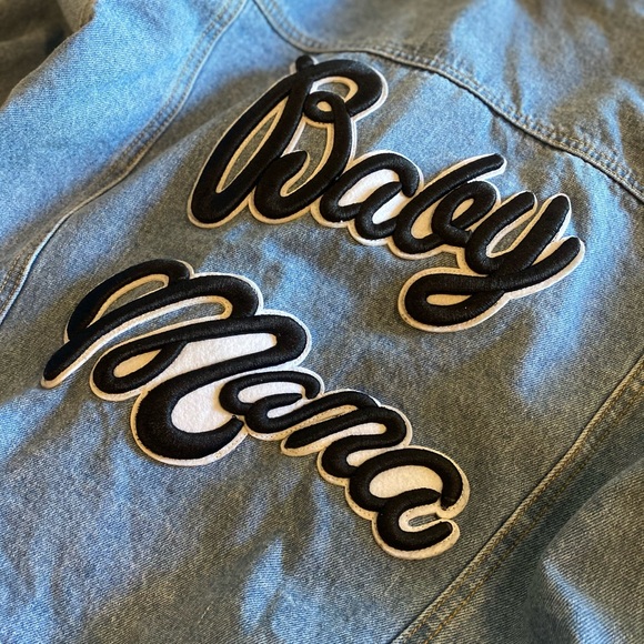 BABYMAMA LIGHT WASH DENIUM JACKET - Picture 12 of 14